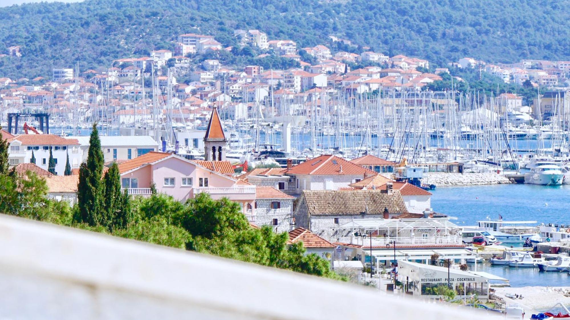 Hotel Bavaria Trogir Donji Seget Exterior foto