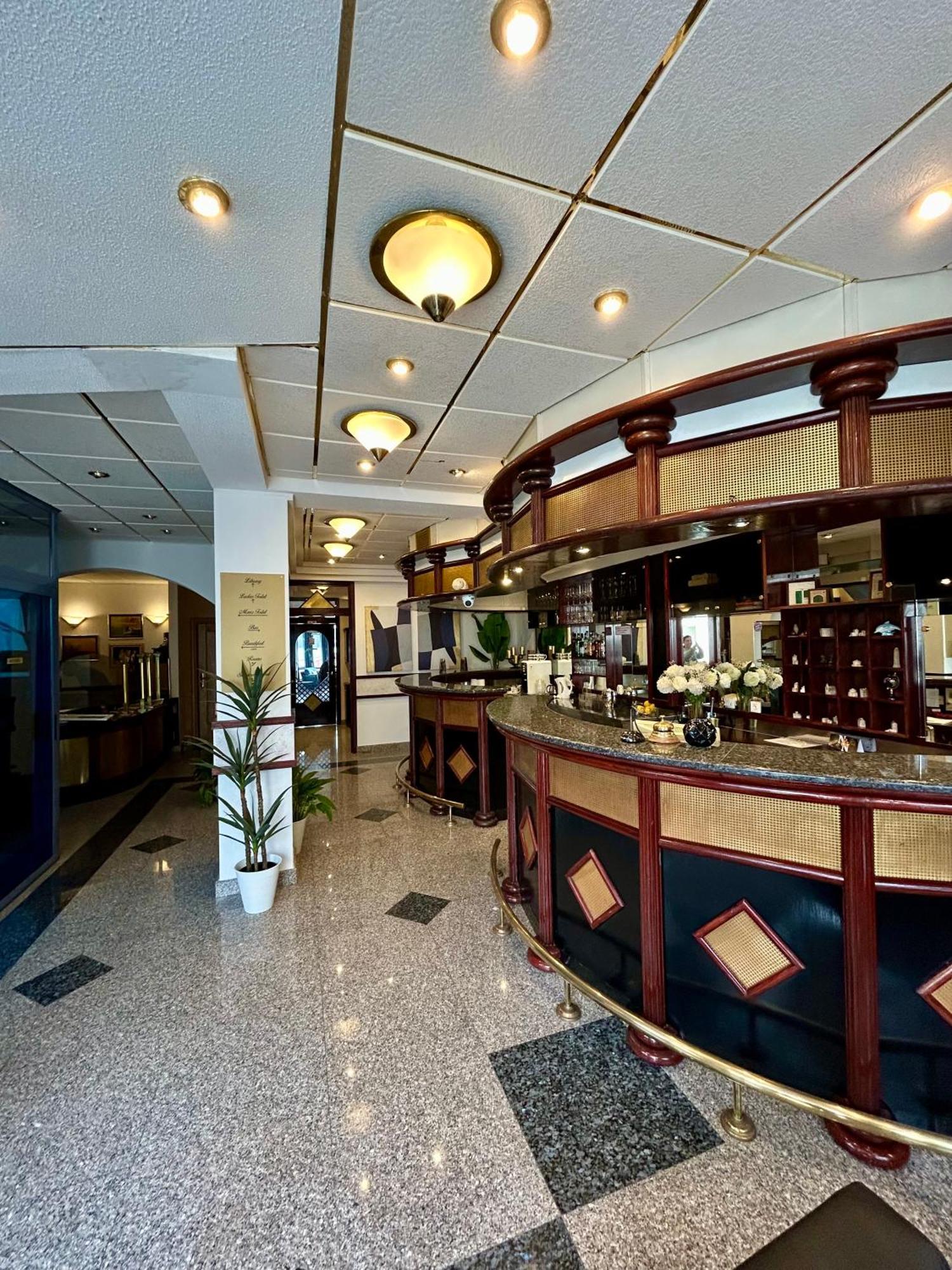 Hotel Bavaria Trogir Donji Seget Exterior foto
